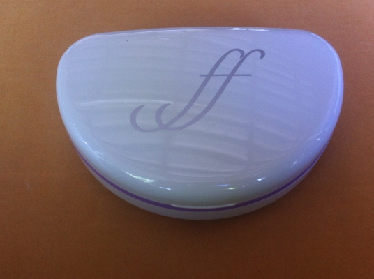 เครื่องกำจัดขนที่ไม่พึงประสงค์  แบบใช้ไฟฟ้าของประเทศอังกฤษ