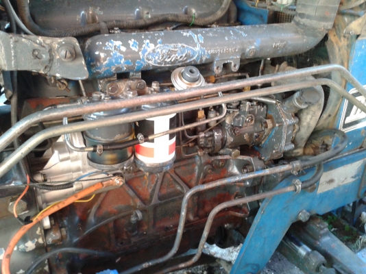 ขาย ฟอร์ด6610เสื้อลาย สองเพลาคาราโล่ สภาพพร้อมใช้ พร้อมอุปกรณ์