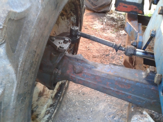 ขาย ฟอร์ด6610เสื้อลาย สองเพลาคาราโล่ สภาพพร้อมใช้ พร้อมอุปกรณ์