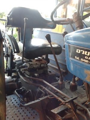 ขาย ฟอร์ด6610เสื้อลาย สองเพลาคาราโล่ สภาพพร้อมใช้ พร้อมอุปกรณ์