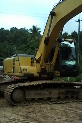 ขายรถแบคโฮ KOMATSU120-6 เล่มทะเบียน ซีเลี่ยน. 89××× ขายรถแบคโฮ KOMATSU120-6 เล่มทะเบียน ซีเลี่ยน. 89×××