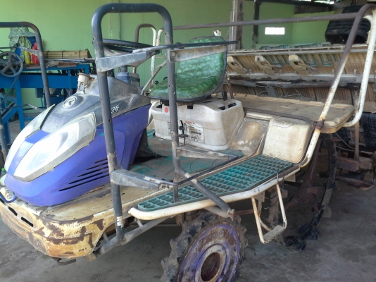 ขายรถดำนาKUBOTA นั่งขับ แบบ  6 แถว