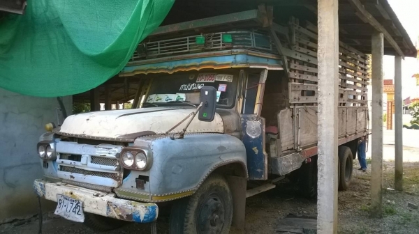 ขาย 10 ล้อหัวยาว 2 เพลา พร้อมถัง 12,000 ลิตร ช่วงล่างใหญ่  เครื่อง EH700 168 แรงม้า คัสซีสวย สโลว์อินเตอร์ ทะเบียนพร้อมโอน ราคาต่อรองได้