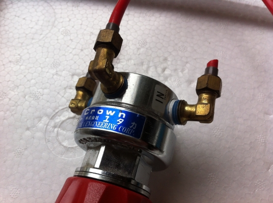 เร็กกูเรเตอร์ปรับแรงดันแก็สหรือลม Crown ผลิตจากญี่ปุ่นสภาพสวยตามภาพโครงสร้างแข็งแรง( มี 5 อัน)