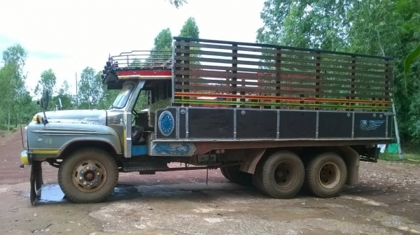 ขาย 10 ล้อหัวยาว เพลาเดียว คัสซีสวยตลอดเส้น เครื่อง 6BD1 165 แรงม้า เกียร์ร็อค พวงมาลัยพาวเวอร์ ทะเบียนพร้อมโอน ราคาต่อรองได้