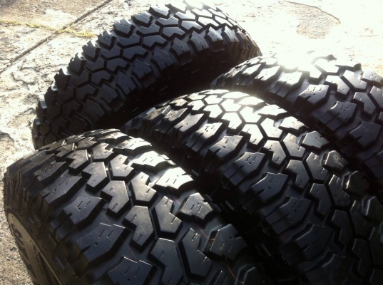 ขายยางMud-Terrain หน้าแคบ Maxxis-762 ขนาด 235 85 r16 ขายยางMud-Terrain หน้าแคบ Maxxis-762 ขนาด 235 85 r16