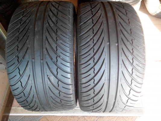 ยาง Sunny 265/35/18 ปี13 สภาพสวยๆ