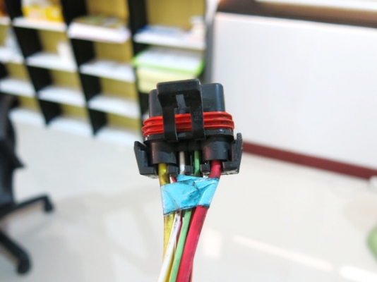 ขายสวิทช์ควบคุมตำเเหน่งเกียร์ ทรูเปอร์ 3.2 เบนซิน ขายสวิทช์ควบคุมตำเเหน่งเกียร์ ทรูเปอร์ 3.2 เบนซิน