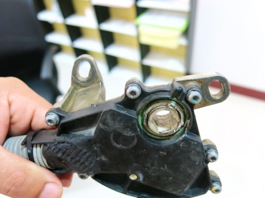 ขายสวิทช์ควบคุมตำเเหน่งเกียร์ ทรูเปอร์ 3.2 เบนซิน ขายสวิทช์ควบคุมตำเเหน่งเกียร์ ทรูเปอร์ 3.2 เบนซิน