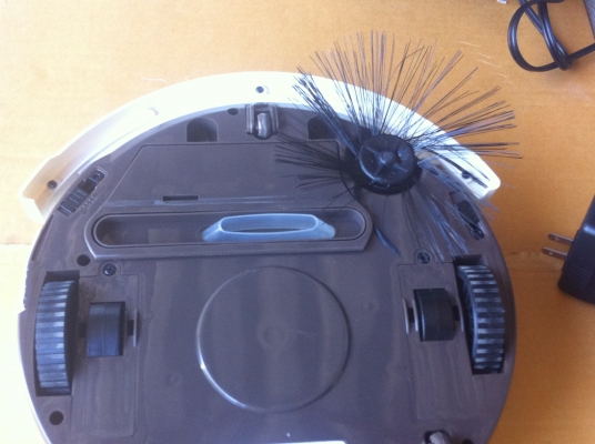 หุ่นยนต์ดูดฝุ่น TSUKAMOTO AIM จากญี่ปุ่นพร้อมหัวปัดพื้นสำรอง 2 อัน เลือกการทำงานได้หลายแบบ