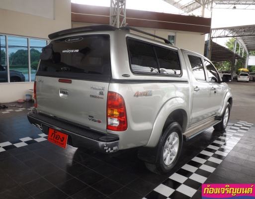 TOYOTA VIGO เกียร์ธรรมดา 4ประตู 4WD 3.0G TOYOTA VIGO เกียร์ธรรมดา 4ประตู 4WD 3.0G