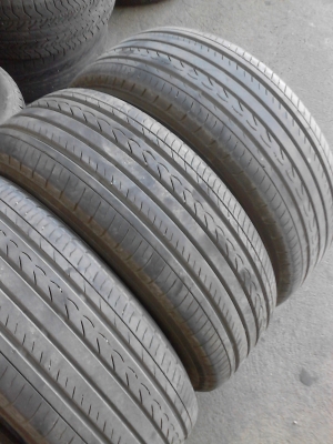 215/60R16 YOKOHAMA Advance dacibel  ปี2012