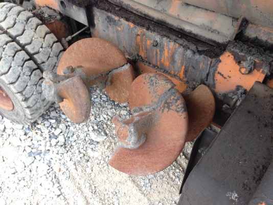 ขายรถปูยาง 3เมตร ล้อยาง HANTA เก่าญี่ปุ่นแท้ ระบบทุกอย่างใช้งานได้ พร้อมลุยงานทันที ขายถูก 086-303-9797 กู๋อ๋า ขายรถปูยาง 3เมตร ล้อยาง HANTA เก่าญี่ปุ่นแท้ ระบบทุกอย่างใช้งานได้ พร้อมลุยงานทันที ขายถูก 086-303-9797 กู๋อ๋า