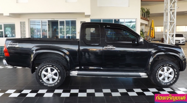 ISUZU HI-LANDER DMAX GOLD SERIES CAB 2.5 iTEQ ISUZU HI-LANDER DMAX GOLD SERIES CAB 2.5 iTEQ