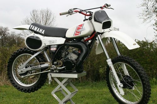 หน้ากาก YAMAHAHA YZ125 ของใหม่แท้เก่าเก็บ