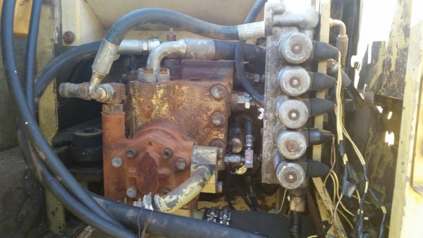 Komatsu pc 120 รุ่น 6 (ไม่มีเอกสาร) ไฟฟ้าครบ