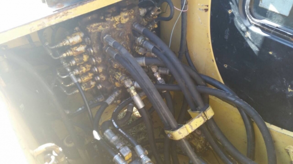 Komatsu pc 120 รุ่น 6 (ไม่มีเอกสาร) ไฟฟ้าครบ