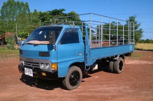 ขาย 6 ล้อ KS 110 คัสซีสวยตลอดเส้น เครื่อง 4BD1 110 แรงม้าฝาขาว เกียร์ดี เบรคดี ทะเบียนพร้อมโอน ราคาต่อรองได้ครับ