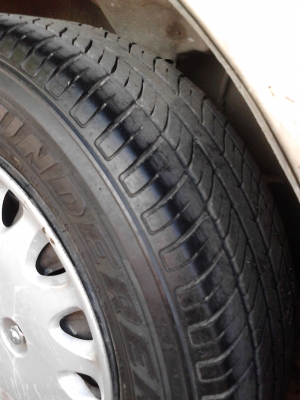 175/70R13  กะทะล้อพร้อมยาง  4 เส้น THUNDER  TEL.081-427-3941