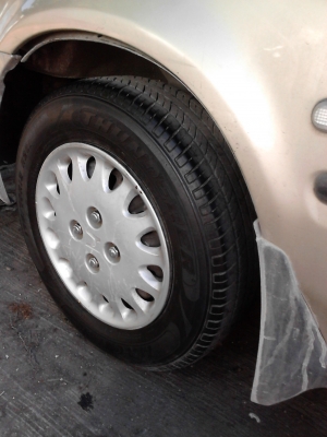 175/70R13  กะทะล้อพร้อมยาง  4 เส้น THUNDER  TEL.081-427-3941