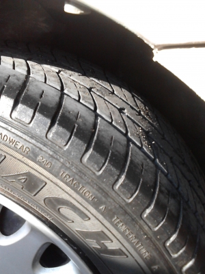 175/70R13  กะทะล้อพร้อมยาง  4 เส้น THUNDER  TEL.081-427-3941