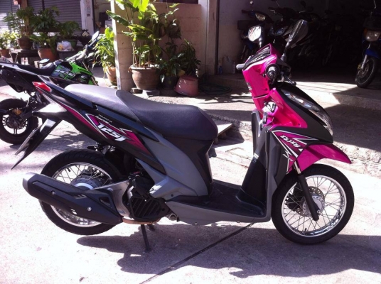 Click 125i ปี 2014 สีชมพู ดำ รถ 7 เดือน สวยมาก เครื่องแน่นๆ เหมือนมือ1 มีเล่ม เอกสารครบ ภาษี พรบ.ถึงปีหน้า ทดลองขับได้ทุกวัน