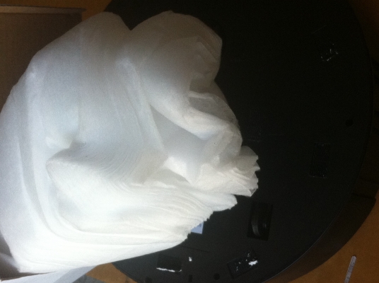 หุ่นยนต์เช็ดความความสะอาดพื้นของใหม่ พร้อมผ้าเช็ดทำความสะอาดให้มาด้วยเยอะมาก