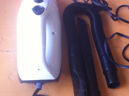 เครื่องดูดฝุ่นในรถ BLACK&DECKER ใช้ไฟDC 12V. จากรถยนต์และบ้านได้ เครื่องดูดฝุ่นในรถ BLACK&DECKER ใช้ไฟDC 12V. จากรถยนต์และบ้านได้