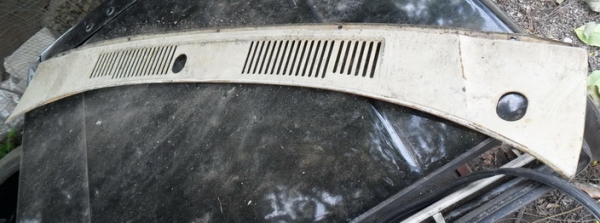 แผงปิดใต้ที่ปัดน้ำฝน toyota HERO แท้ถอดจากรถ