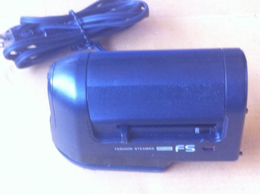 ที่รีดผ้าไอน้ำ National ของญี่ปุ่นมีตัวช่วยปั๊มไอน้ำ หรือจะใช้เพื่อรีดผ้าโคยตรงได้ (มีมาอีก 2 อัน))