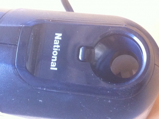 ที่รีดผ้าไอน้ำ National ของญี่ปุ่นมีตัวช่วยปั๊มไอน้ำ หรือจะใช้เพื่อรีดผ้าโคยตรงได้ (มีมาอีก 2 อัน))