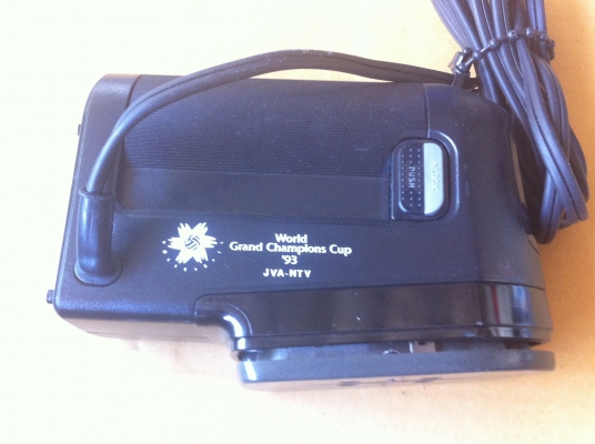 ที่รีดผ้าไอน้ำ National ของญี่ปุ่นมีตัวช่วยปั๊มไอน้ำ หรือจะใช้เพื่อรีดผ้าโคยตรงได้ (มีมาอีก 2 อัน))