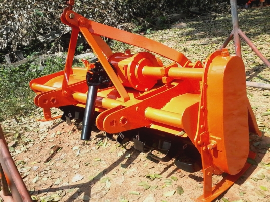 ขายโรโตรี่ยี่ห้อโฮเวิรด์สำหรับรถไถใหญ่ ขายโรโตรี่ยี่ห้อโฮเวิรด์สำหรับรถไถใหญ่