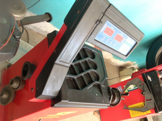 ขายเครื่องถอดยาง เครื่องถ่วงล้อ