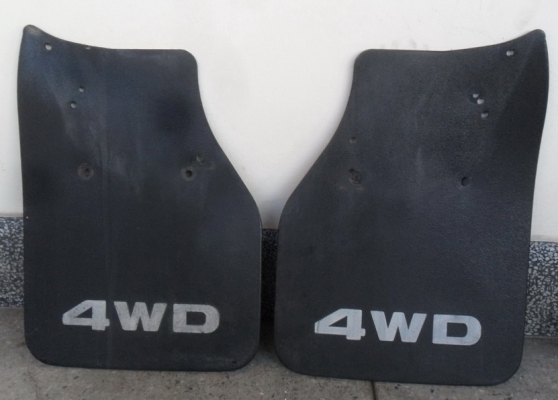 ยางกันโคลน  TOYOYA  4WD  LN106