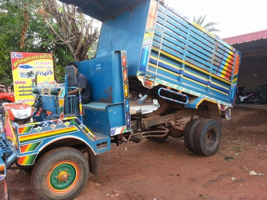 ขายๆ อีแต๋นหกล้อดั้ม เครื่องrt140 มีสโลวพร้อมใช้งานครับ 240,000