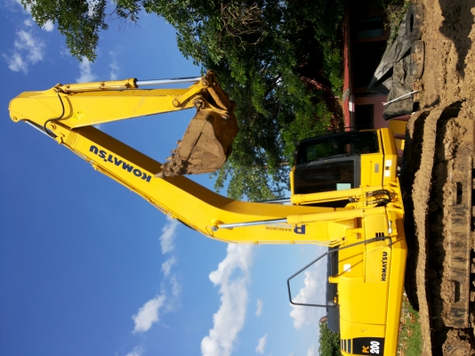 KOMATSU  PC200-8  รถสวยพร้อมใช้งาน