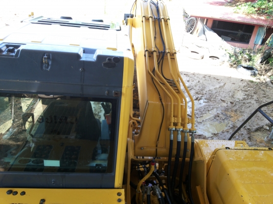 KOMATSU  PC200-8  รถสวยพร้อมใช้งาน