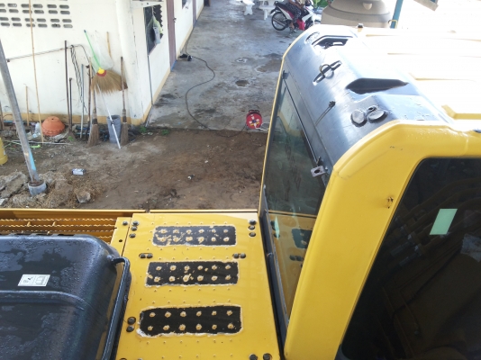 KOMATSU  PC200-8  รถสวยพร้อมใช้งาน