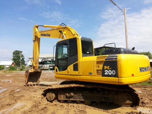 KOMATSU  PC200-8  รถสวยพร้อมใช้งาน
