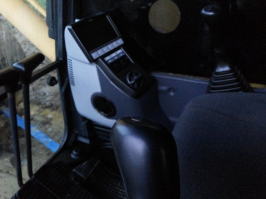 KOMATSU  PC200-8  รถสวยพร้อมใช้งาน