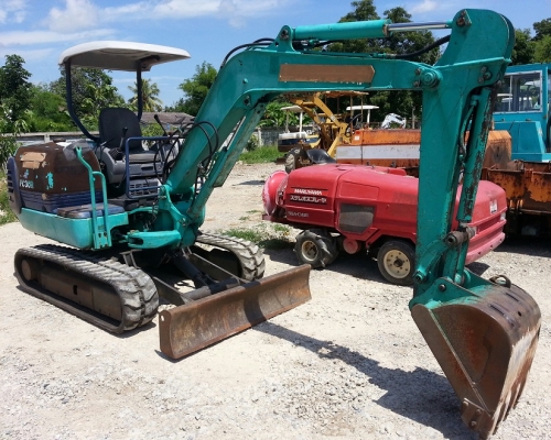 Komatsu PC 30 R8 นำเข้าจาก ญี่ปุ่น +++ สวยมาก พร้อมใช้งาน ขายถูก 090-986-2521 Komatsu PC 30 R8 นำเข้าจาก ญี่ปุ่น +++ สวยมาก พร้อมใช้งาน ขายถูก 090-986-2521