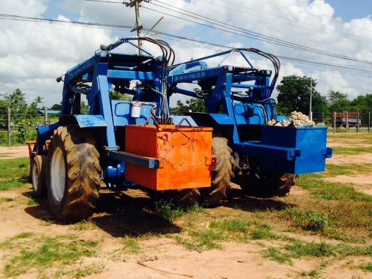 ขายรถไถฟอร์ดพร้อมคีบอ้อย...ด่วนมาก