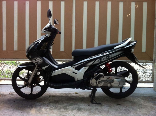 ขออนุญาติขาย Yamaha Nouvo MX ตัว Top ล้อแม็ก ตาฟ้า ลายกราฟิกแท้