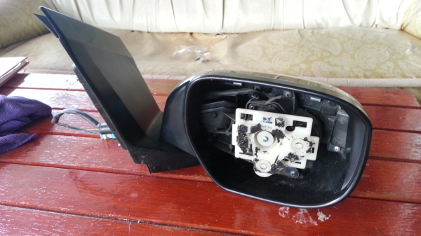 กระจกมองข้างด้านขวา CITY ไฟฟ้า 3 สาย ไม่มีแผ่นเนื้อกระจก มีฝาครอบหลัง กระจกมองข้างด้านขวา CITY ไฟฟ้า 3 สาย ไม่มีแผ่นเนื้อกระจก มีฝาครอบหลัง