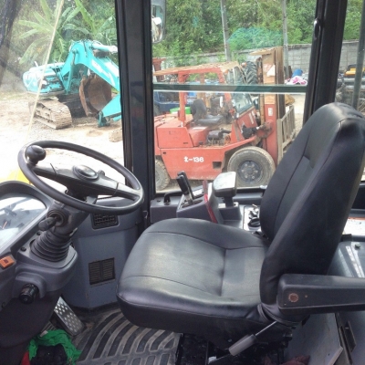 รถตัก Komatsu WA 320-5 สวยมาก สภาพ 90\% ไม่มีที่ติ รถใช้น้อย 3,000 กว่าชั่โมง นำเข้า ไม่ผ่านการใช้ในไทย รถตัก Komatsu WA 320-5 สวยมาก สภาพ 90\% ไม่มีที่ติ รถใช้น้อย 3,000 กว่าชั่โมง นำเข้า ไม่ผ่านการใช้ในไทย