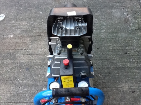 ขายหัวปั้มลม 3hp ใหม่ๆ ถอดจากเครื่องให้เลยครับ