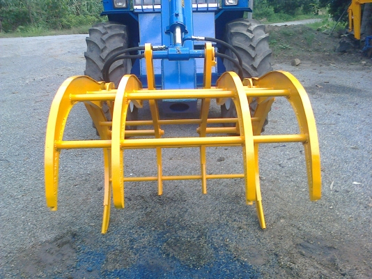 ขายรถคืบฟอรด์  6610   สองเภา   คาลาโร่  คืบต่อไหม่    สวยพร้อมใช้