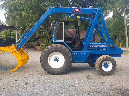 ขายรถคืบฟอรด์  6610   สองเภา   คาลาโร่  คืบต่อไหม่    สวยพร้อมใช้