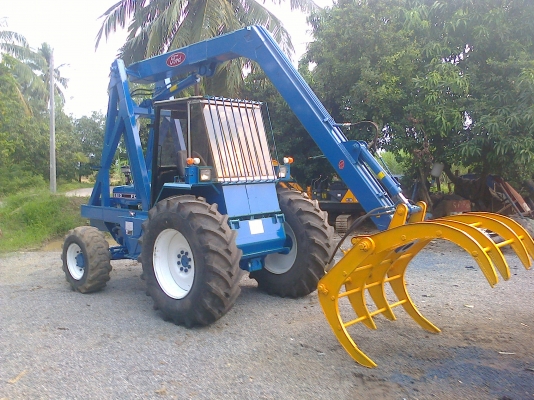 ขายรถคืบฟอรด์  6610   สองเภา   คาลาโร่  คืบต่อไหม่    สวยพร้อมใช้